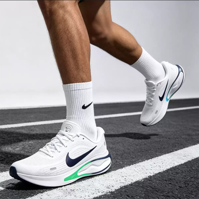 ナイキ メンズシューズ JOURNEY RUN - プロフェ - Nike Shoes Air Max 270 のレビューと価格