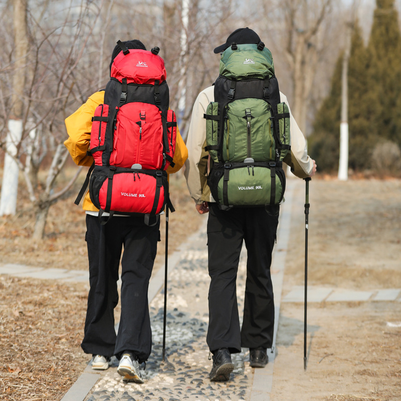 新登場！90Lの大容量で防水性に優れた、シューズ収納スペース - Hiking Backpack Waterproof のレビューと価格